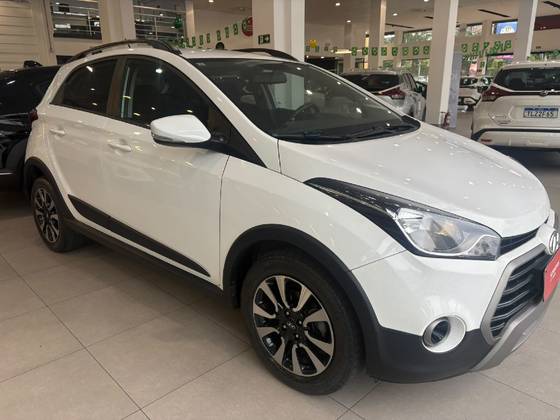HYUNDAI HB20X 1.6 16V STYLE FLEX 4P AUTOMÁTICO HYUNDAI HB20X 1.6 16V STYLE FLEX 4P AUTOMÁTICO